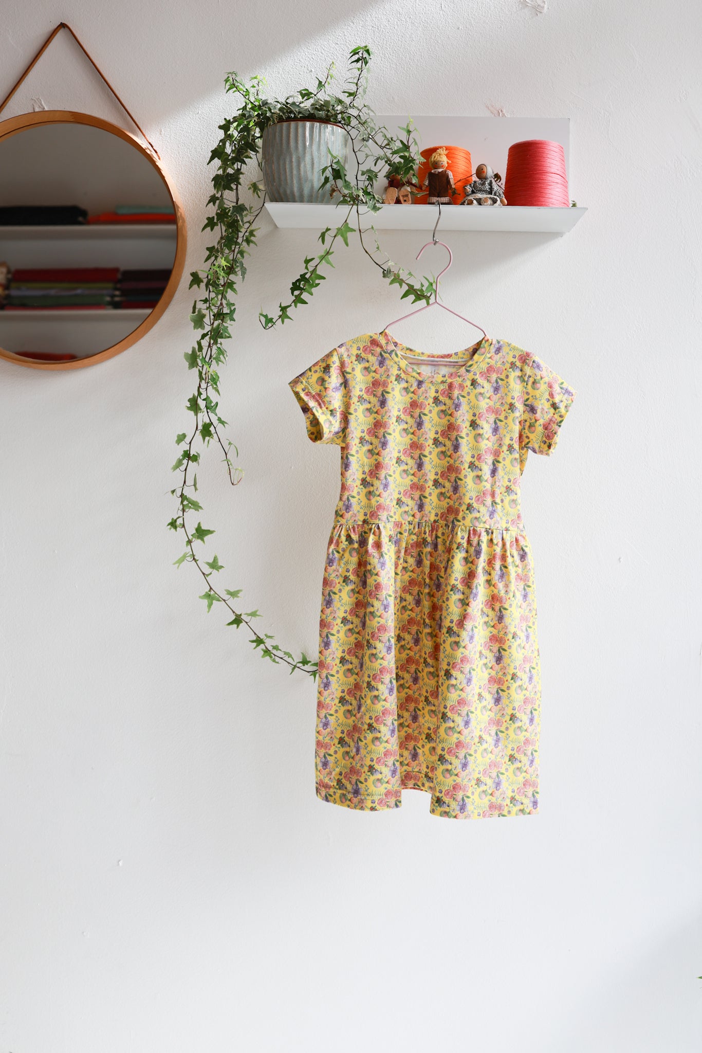 Organic cotton stretch jersey kids slip dress.