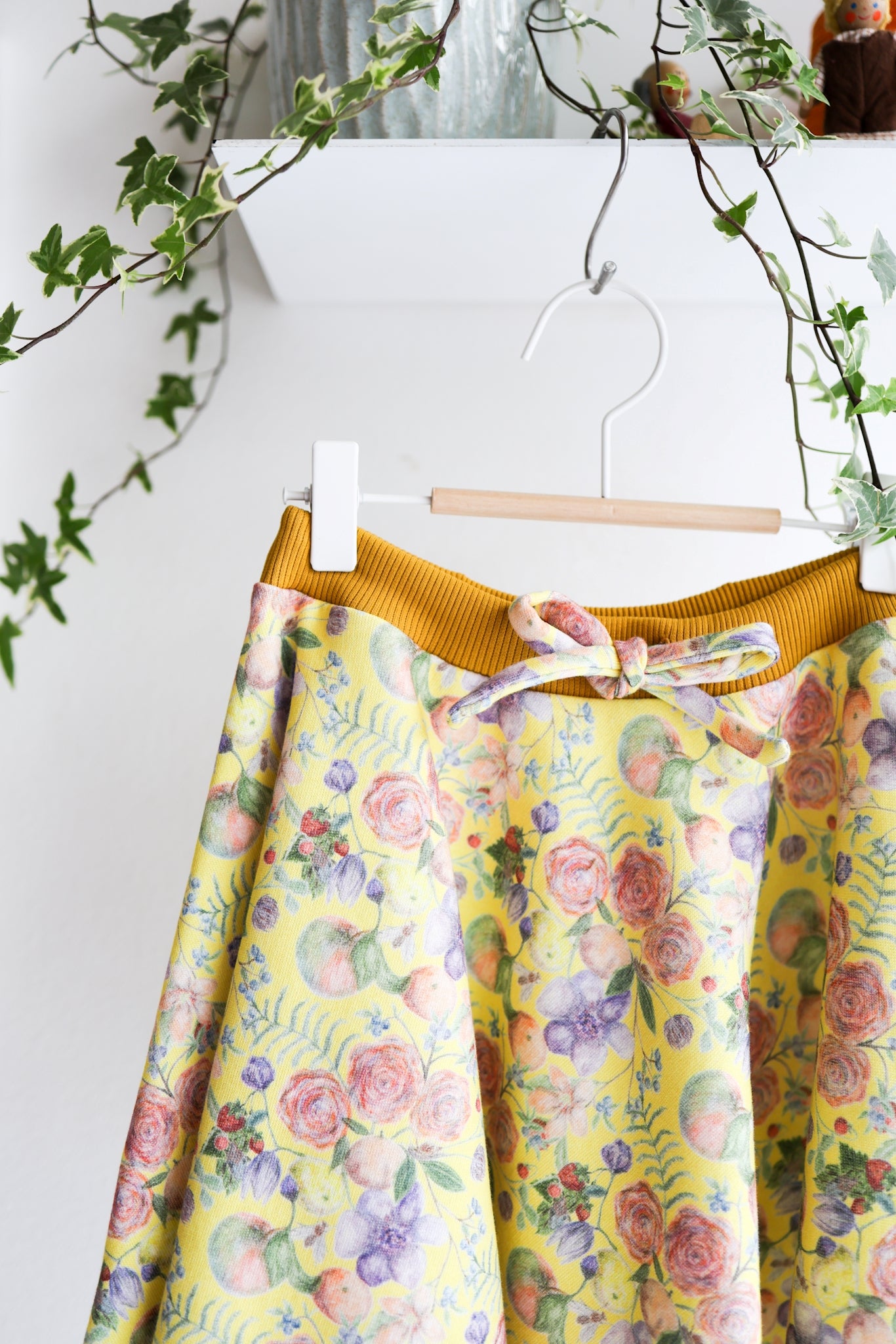 Kids organic cotton sweat extra flared skirt.