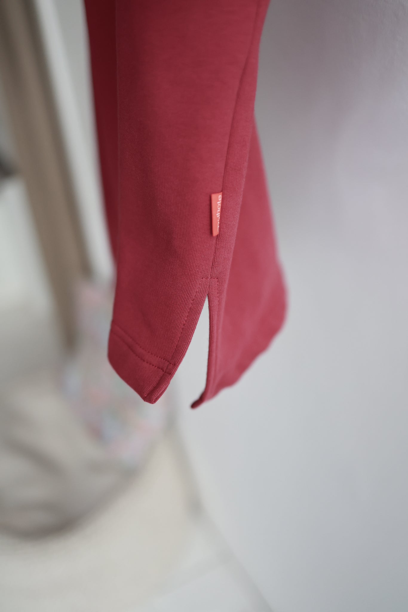 Kids organic cotton slitted sweatshirt.