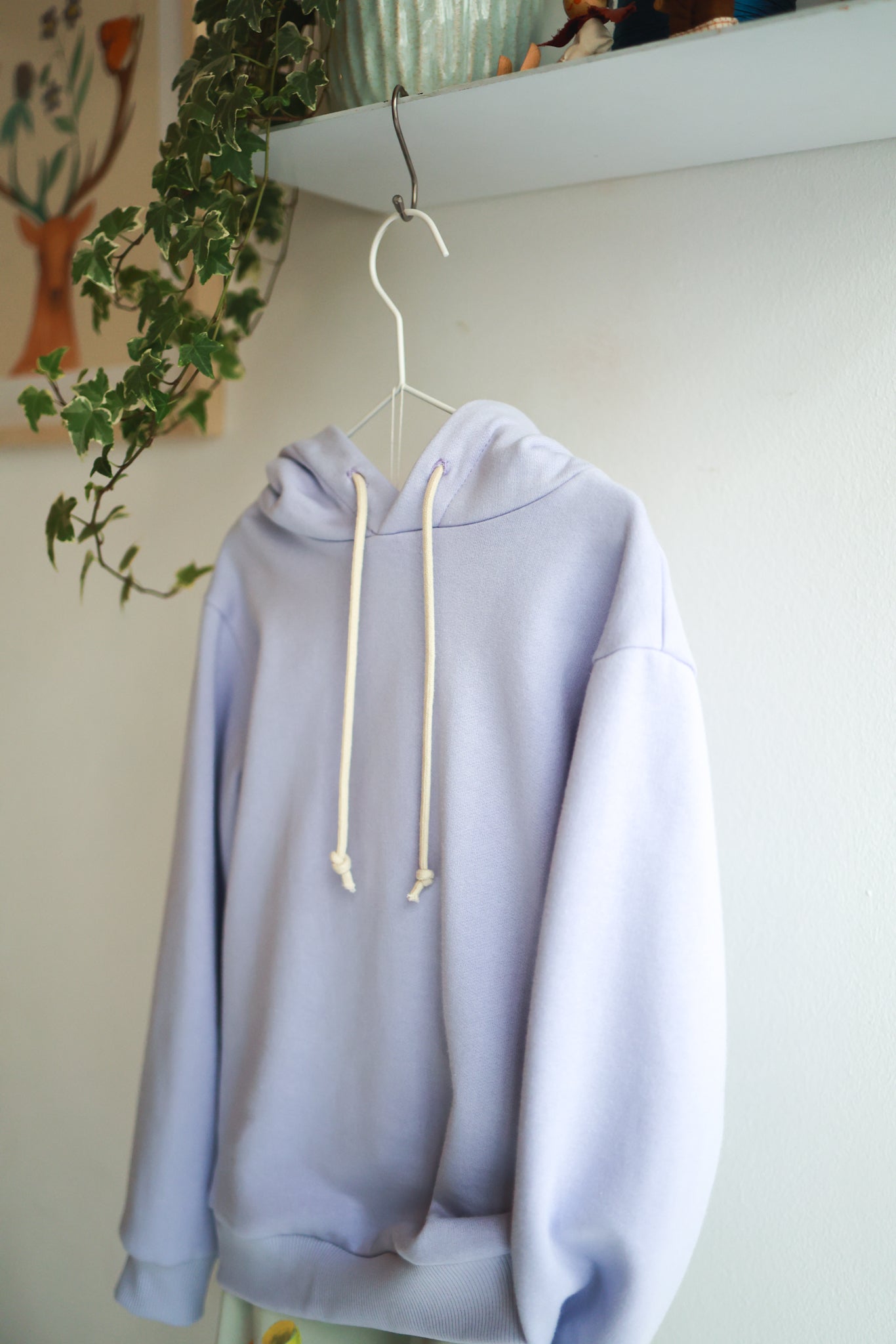 Unisex organic cotton kids hoodie.