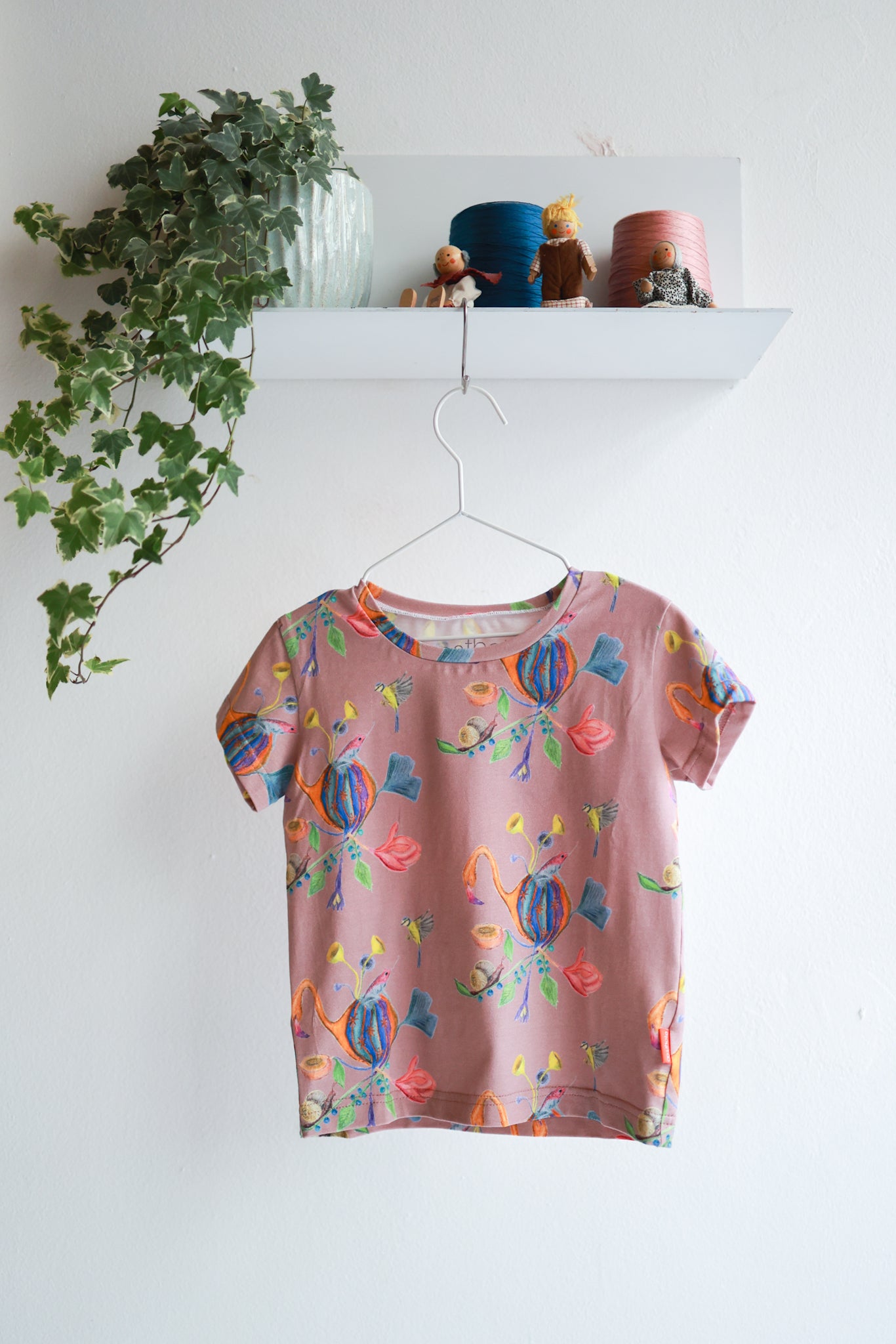 Organic cotton stretch jersey kids t-shirt.