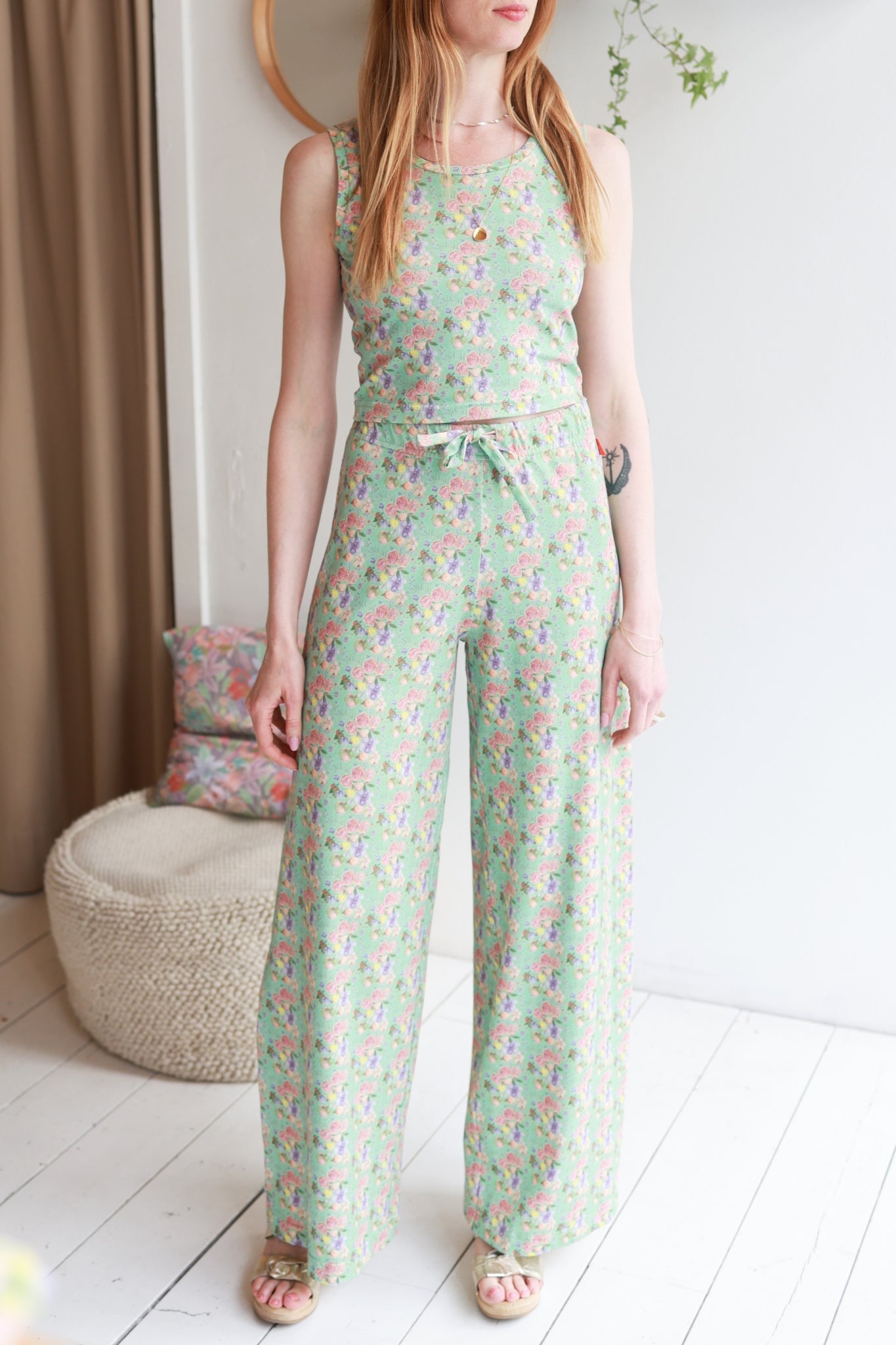 Women organic cotton stretch jersey high waisted comfy pants.