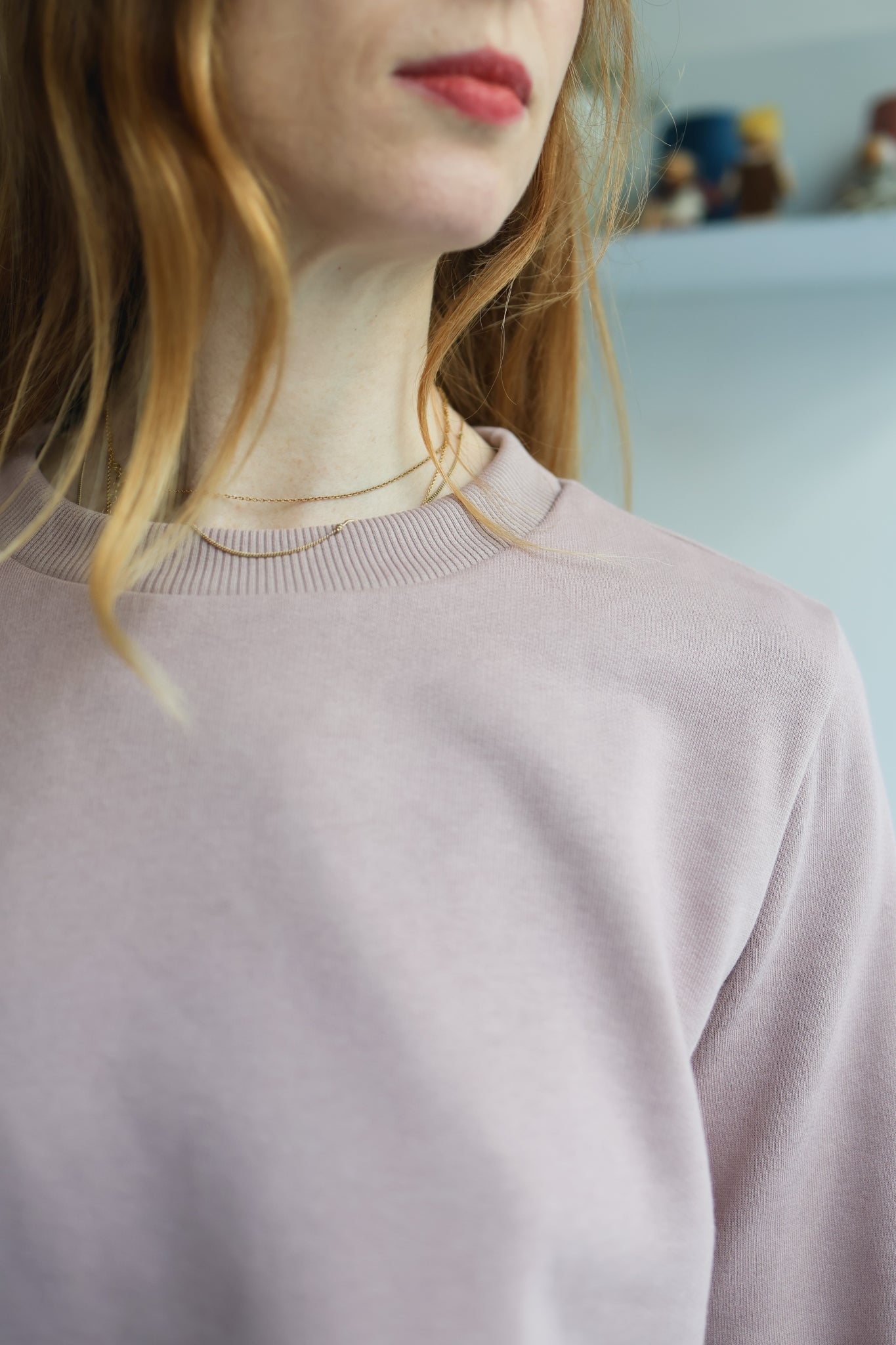 Women organic cotton sweatshirt.