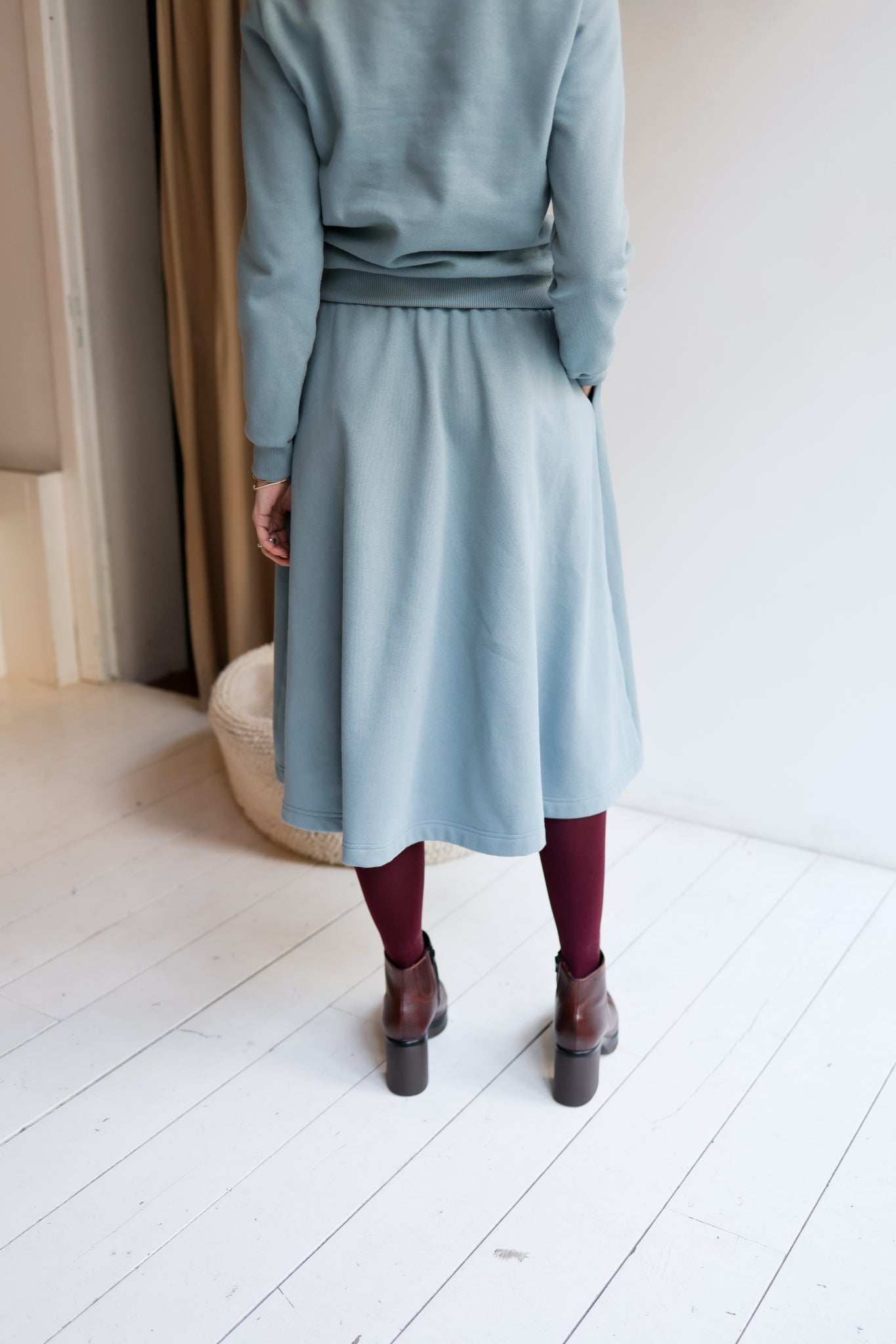 Women organic cotton sweat flared long skirt.