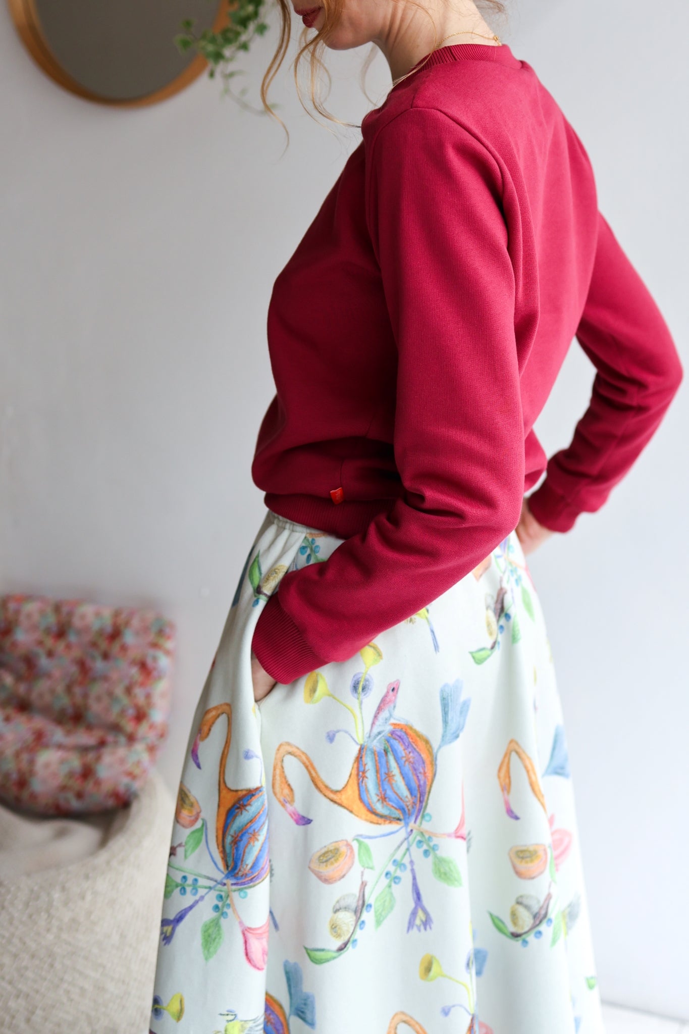 Women organic cotton sweatshirt.