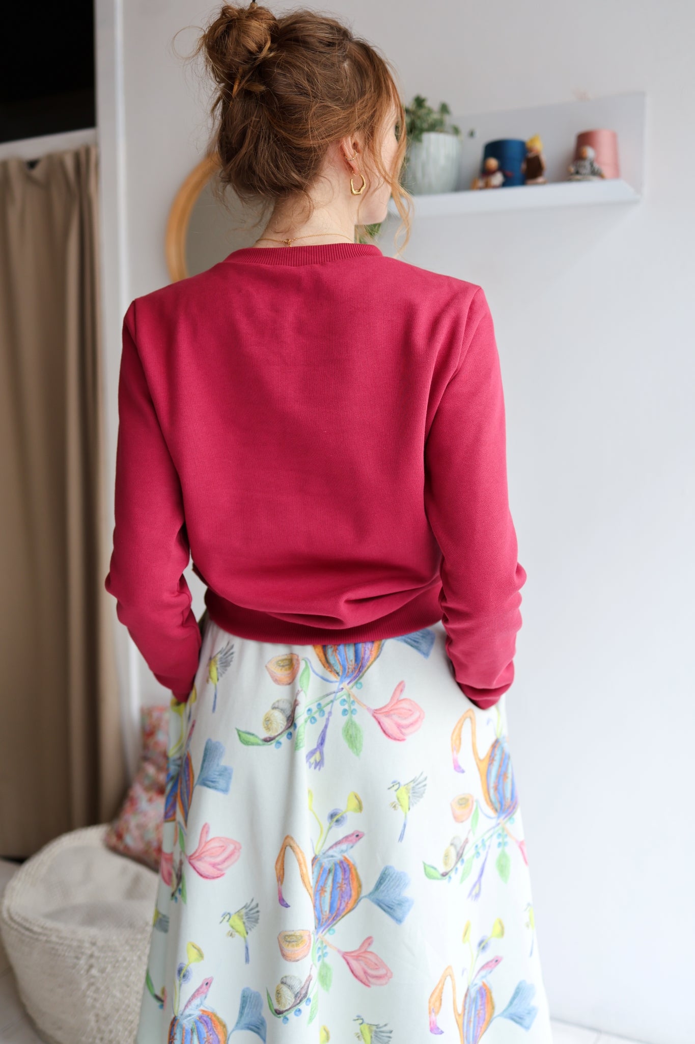 Women organic cotton sweatshirt.